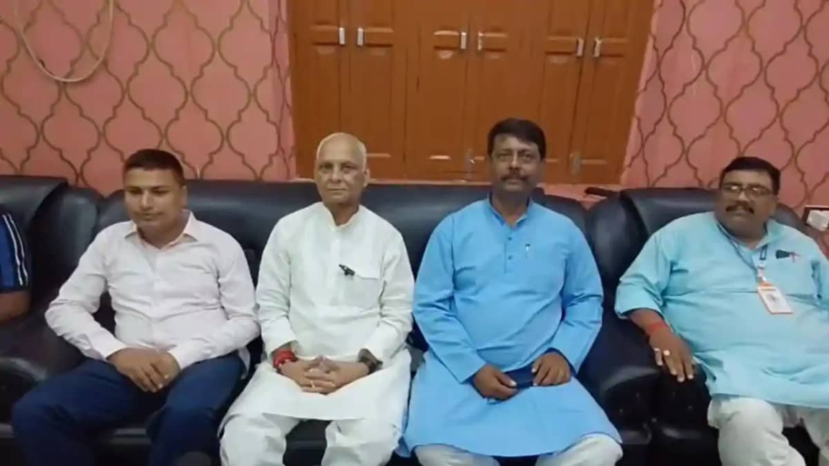 Ramendra Rai Vows to Fight for Teachers Rights in Saran Seat Ramendra Rai Vows to Fight for Teachers Rights in Saran Seat