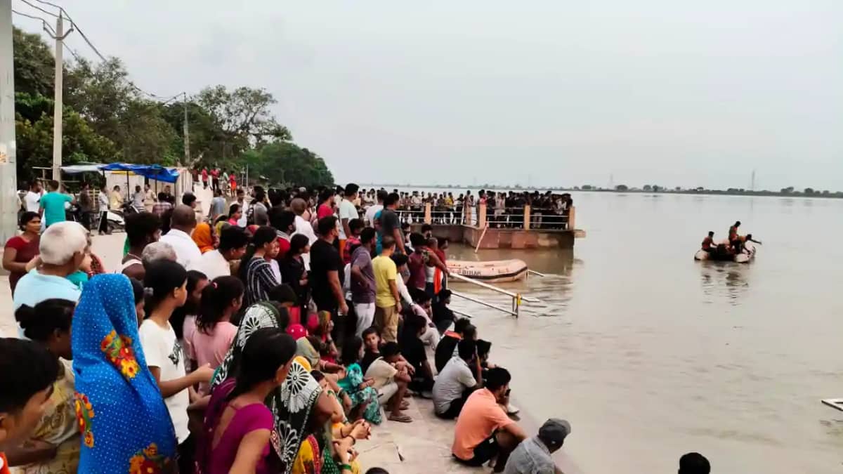 Bihar News : सारण के आमी गंगा घाट पर स्नान के दौरान 18 वर्षी Bihar News : सारण के आमी गंगा घाट पर स्नान के दौरान 18 वर्षी