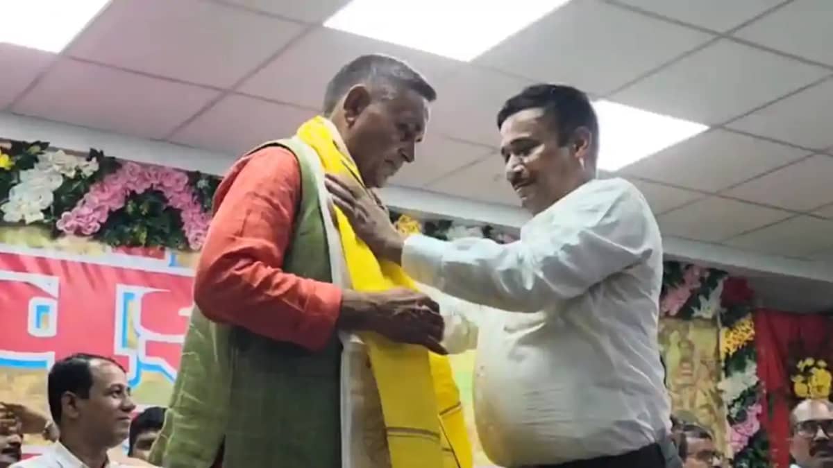 Bihar News : ओबरा में 'यदुवंशी जनसंवाद': विधायक प्रकाश चंद्र Bihar News : ओबरा में 'यदुवंशी जनसंवाद': विधायक प्रकाश चंद्र