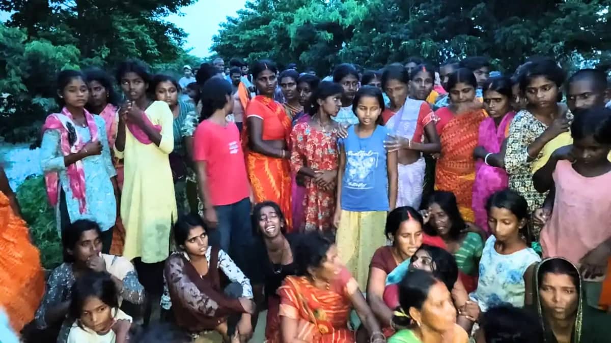 Bihar Road Accident : नालंदा में ट्यूशन पढ़ने जा रहे दो बच्च Bihar Road Accident : नालंदा में ट्यूशन पढ़ने जा रहे दो बच्च