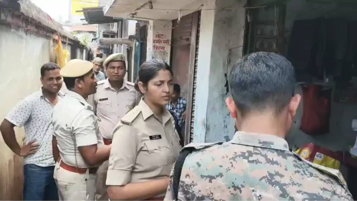 Bihar News : बगहा में 'लेडी सिंघम' का बड़ा एक्शन, अवैध लॉटरी Bihar News : बगहा में 'लेडी सिंघम' का बड़ा एक्शन, अवैध लॉटरी