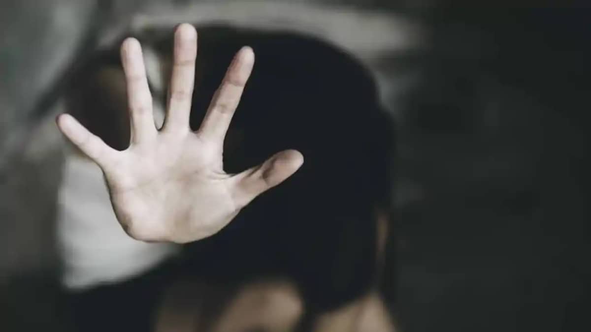Bihar News : शेखपुरा में लिफ्ट देने के बहाने बदमाश ने नाबालि Bihar News : शेखपुरा में लिफ्ट देने के बहाने बदमाश ने नाबालि