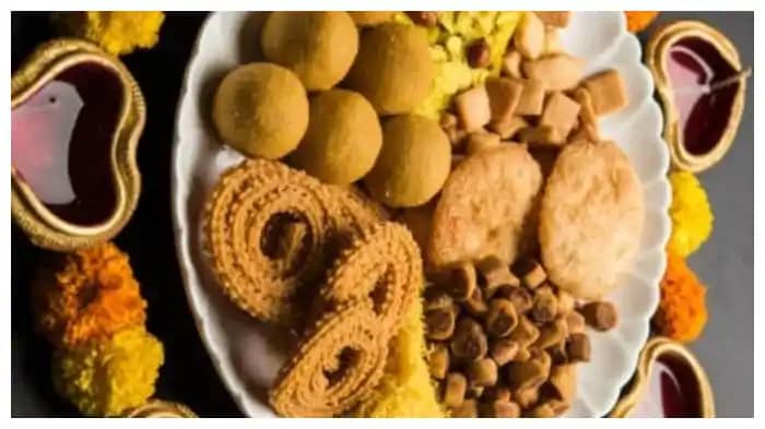फेस्टिवल्स के बाद इस तरह से अपने पेट का रखें ख्याल, इन चीजों फेस्टिवल्स के बाद इस तरह से अपने पेट का रखें ख्याल, इन चीजों