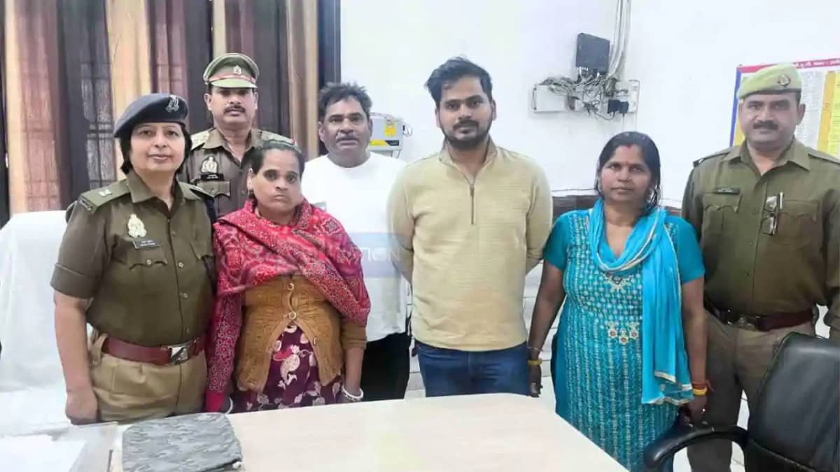 7 अक्षर की मदद से 5 साल बाद Google ने मूक बधिर को परिवार से 7 अक्षर की मदद से 5 साल बाद Google ने मूक बधिर को परिवार से