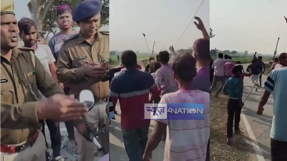 Youths chased policemen with sticks Youths chased policemen with sticks