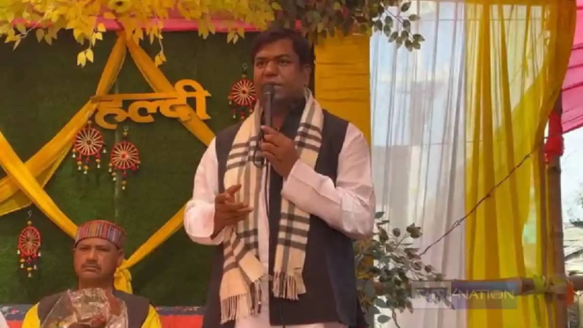 POLITICAL NEWS - गरीबों को धरती पर रहने के लिए घर नहीं, सरका POLITICAL NEWS - गरीबों को धरती पर रहने के लिए घर नहीं, सरका
