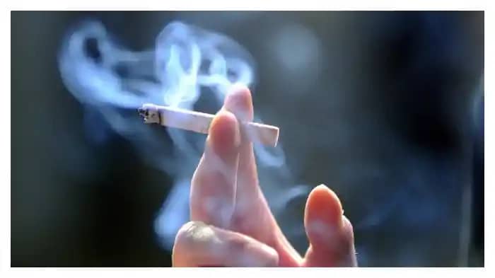 Health Tips: सिगरेट छोड़ना है जरूरी, इतने महीने से लेकर साल Health Tips: सिगरेट छोड़ना है जरूरी, इतने महीने से लेकर साल